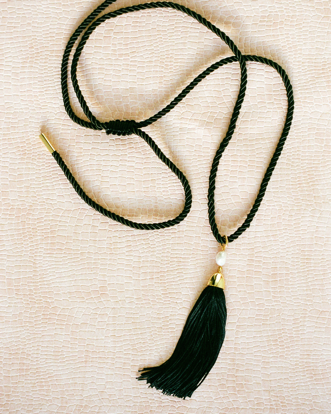 Pearl Whisper Necklace - Gold