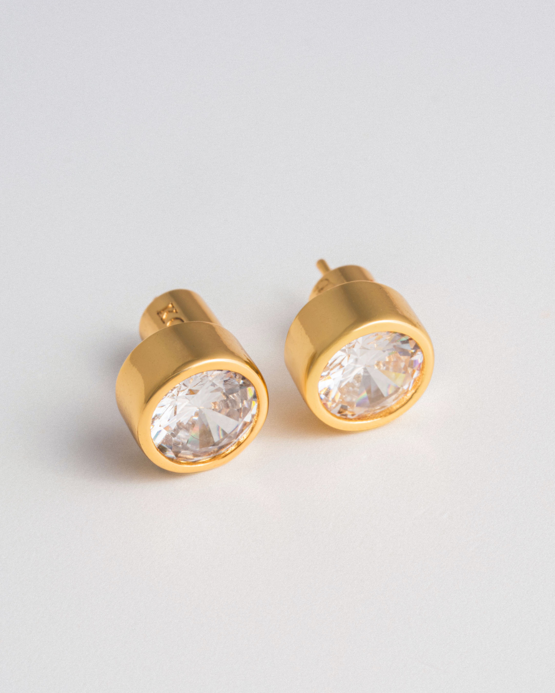 KG Bezel Studs