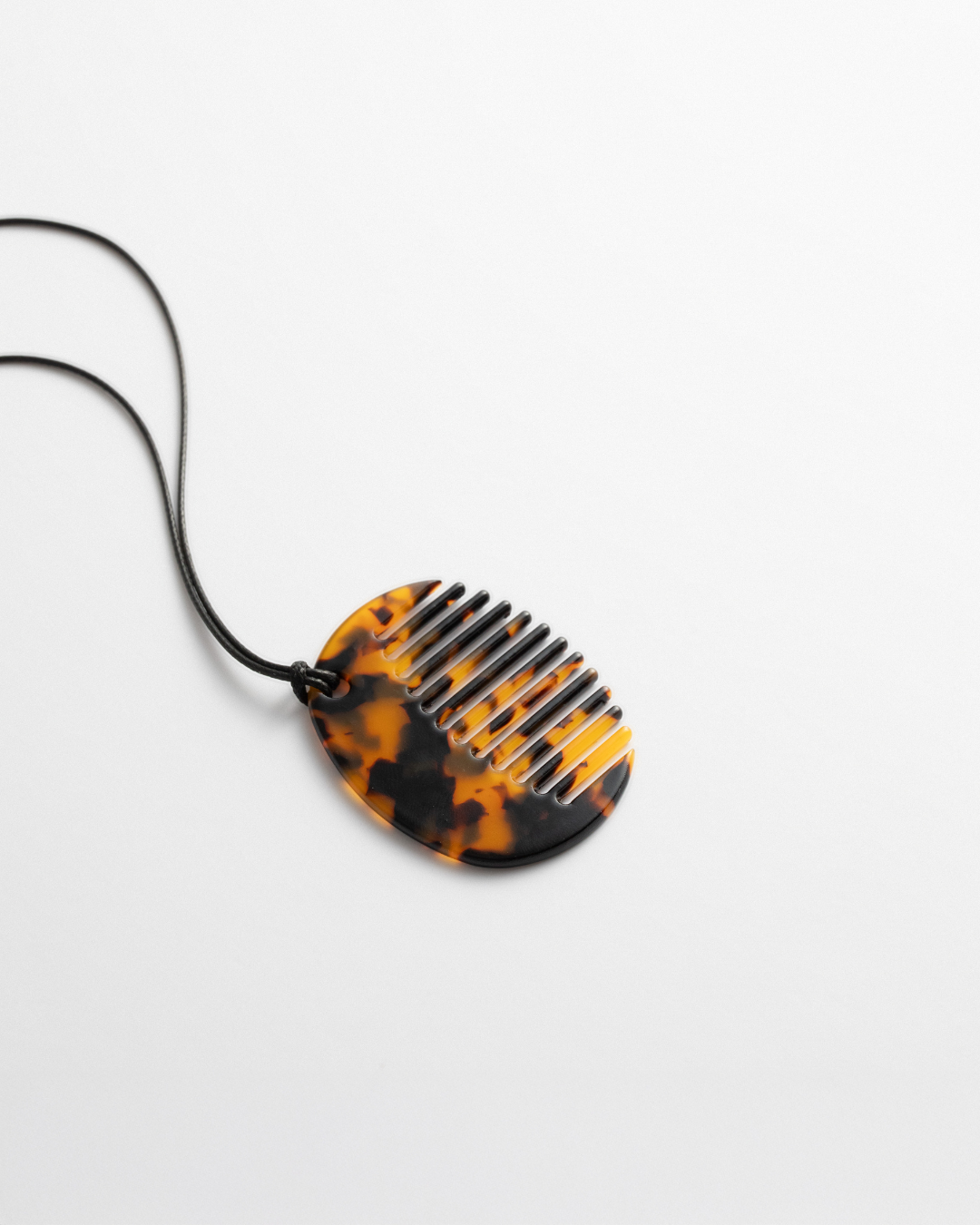 Objet Trouvé Necklace - Tortoise