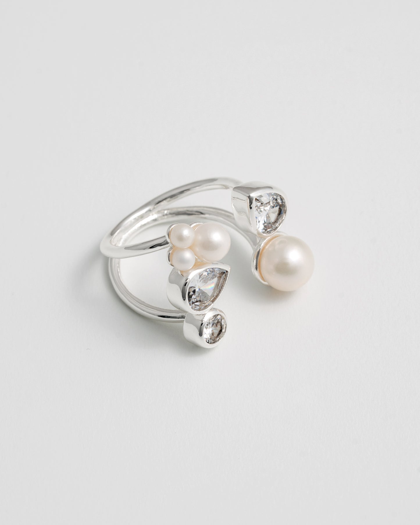 Diamonds & Pearls Ring - Silver