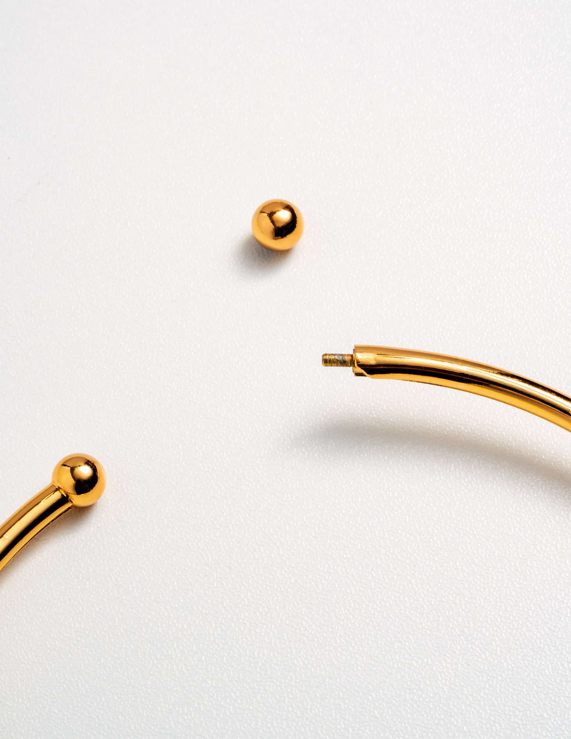 Lily Choker Screw In Ball - Gold