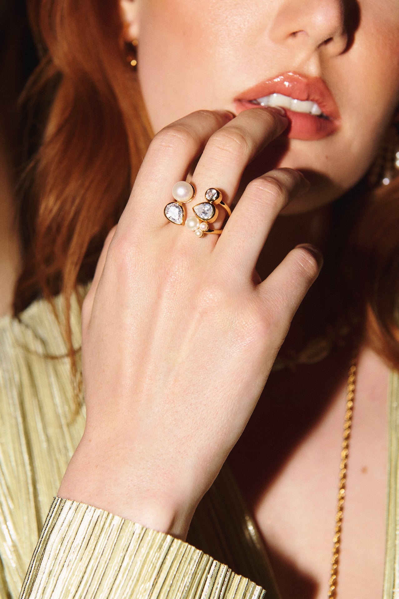 Diamonds & Pearls Ring - Gold