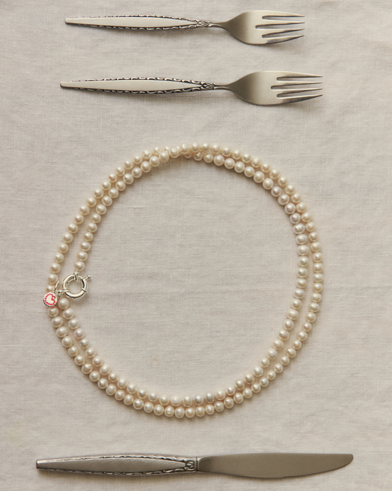 Load image into Gallery viewer, Around The Pearl Necklace
