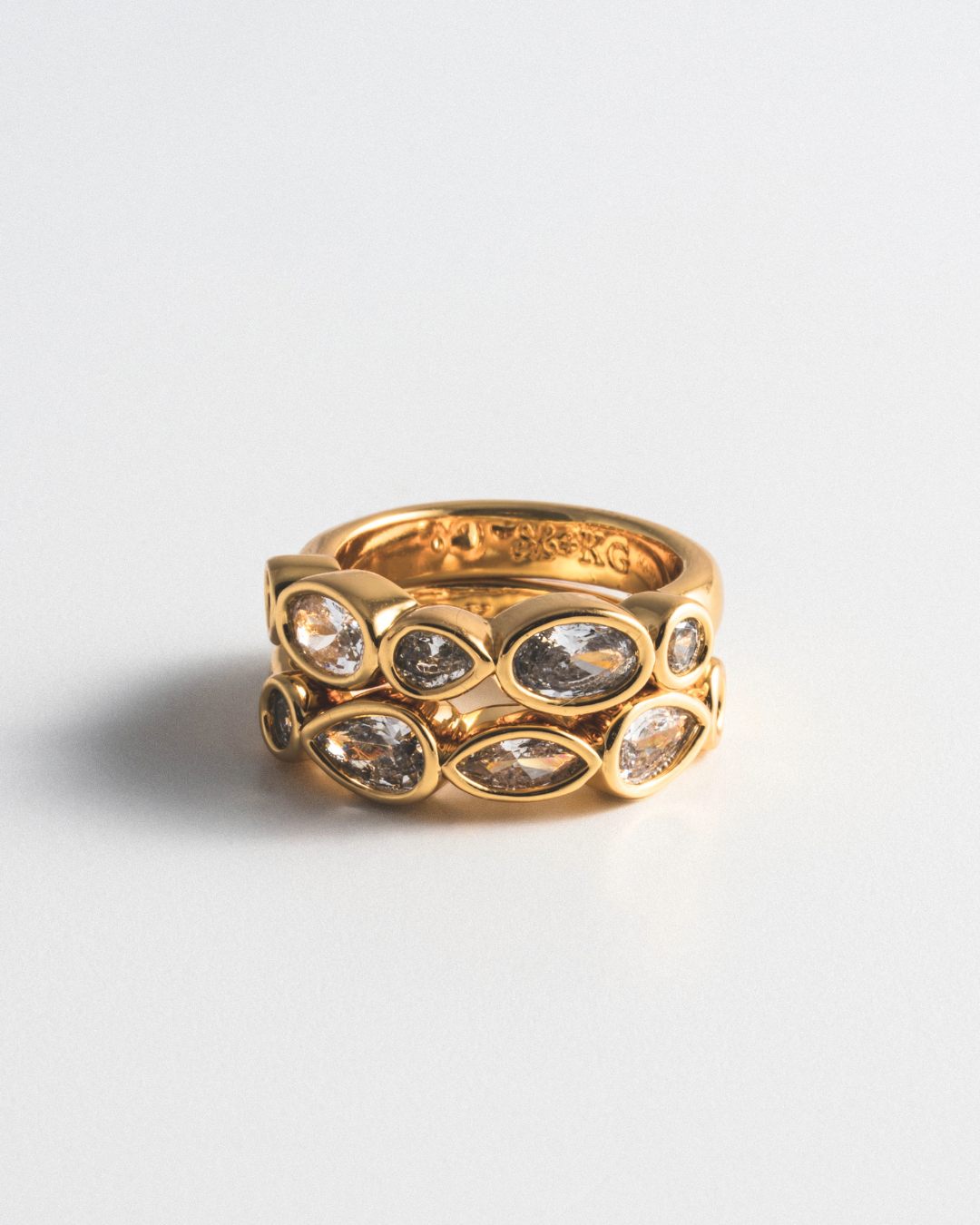 KG Teardrop Pinky Ring