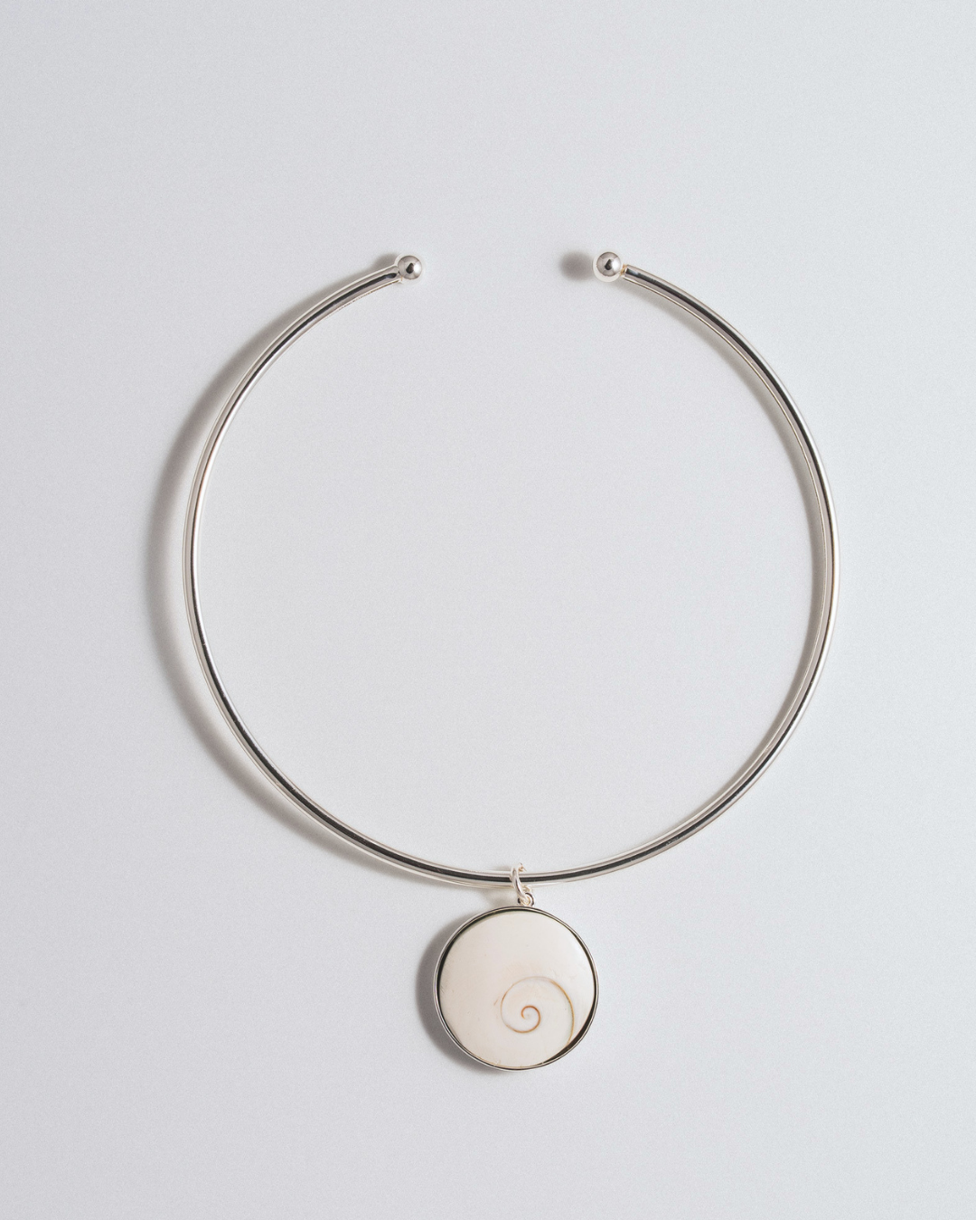 Concha Choker