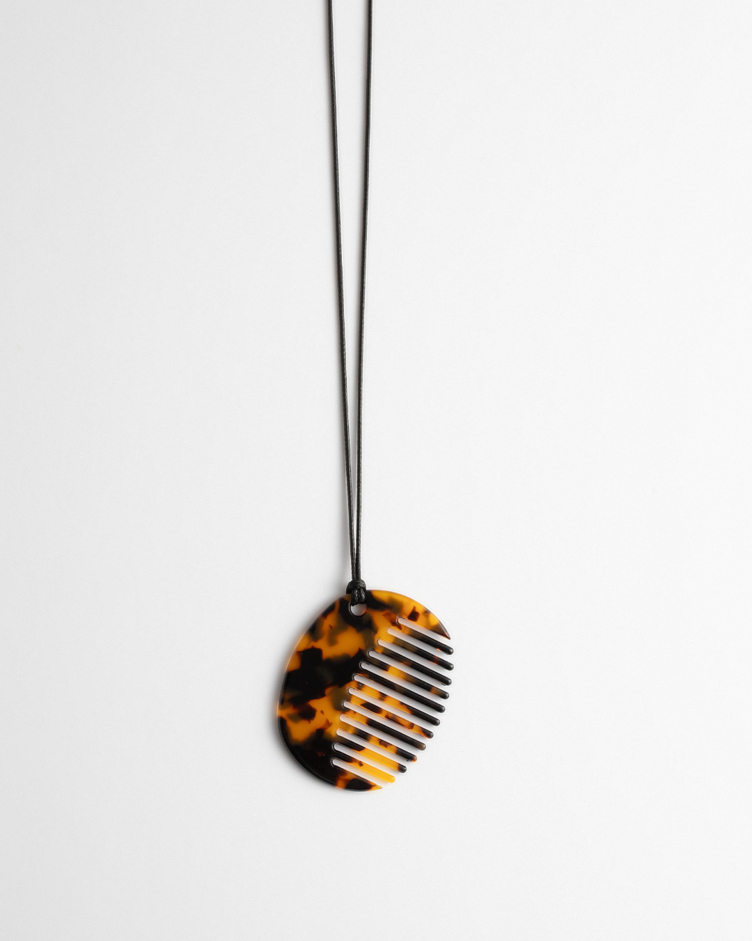 Objet Trouvé Necklace - Tortoise