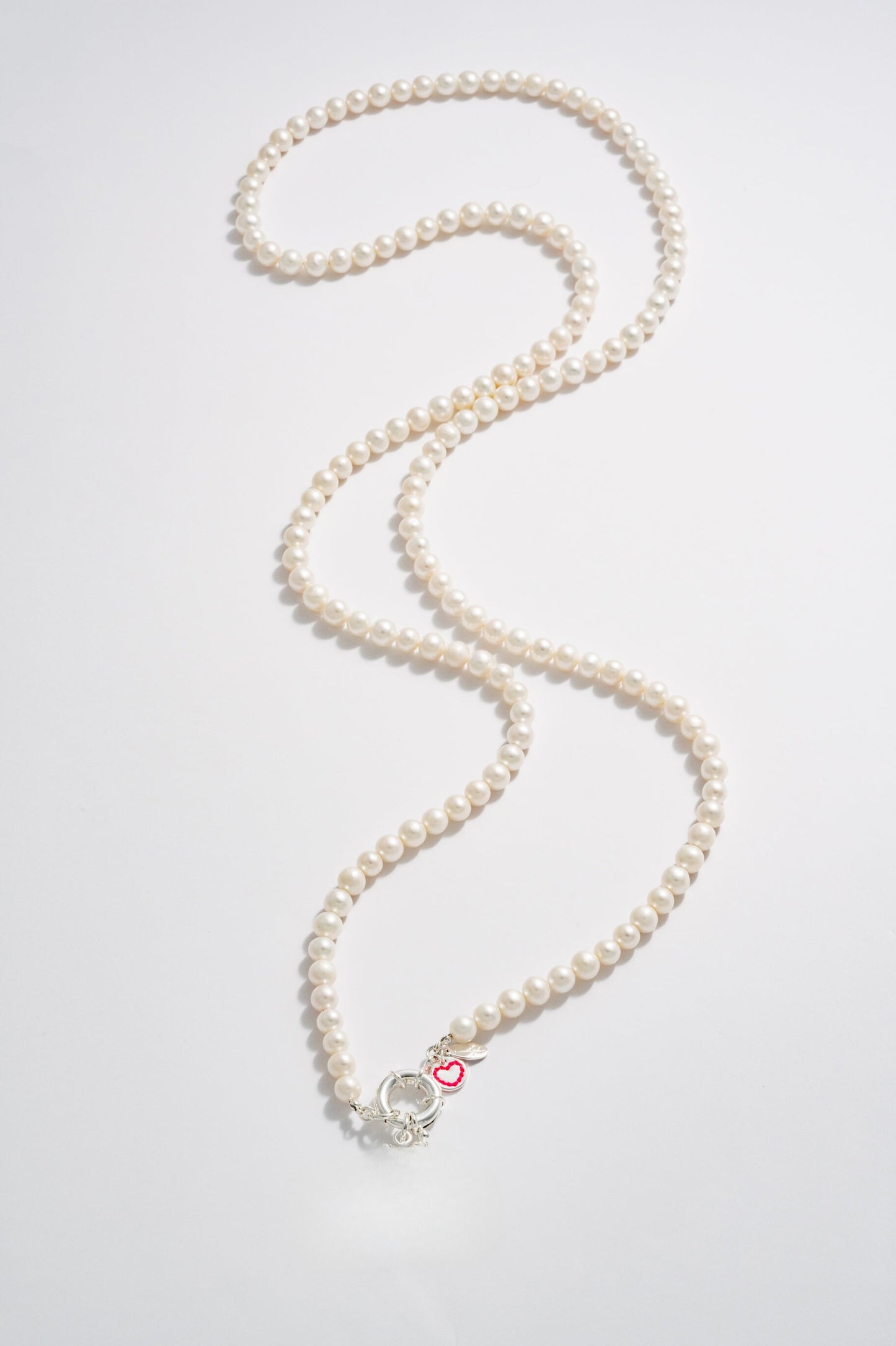 Collier autour de la perle