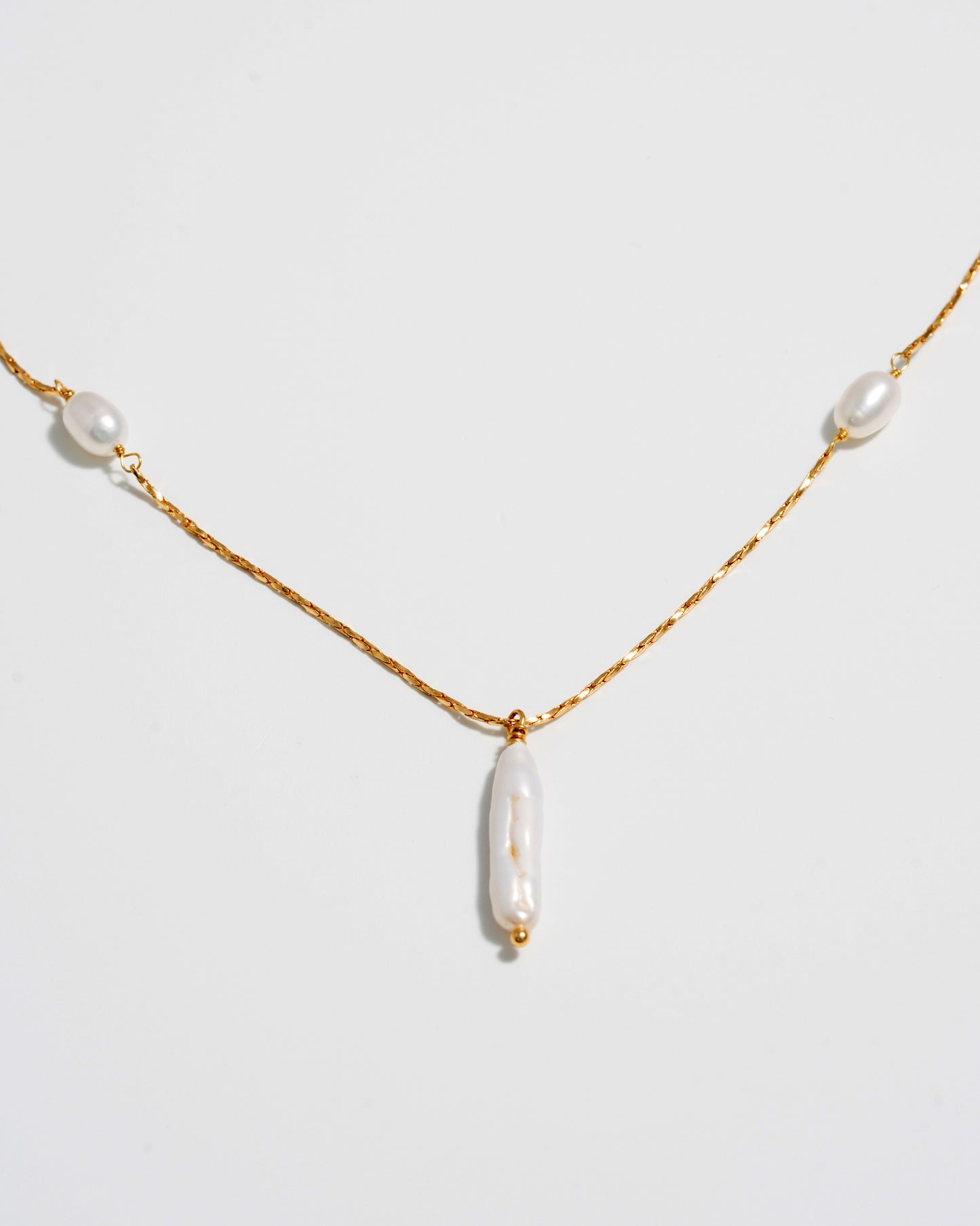 Calla Necklace