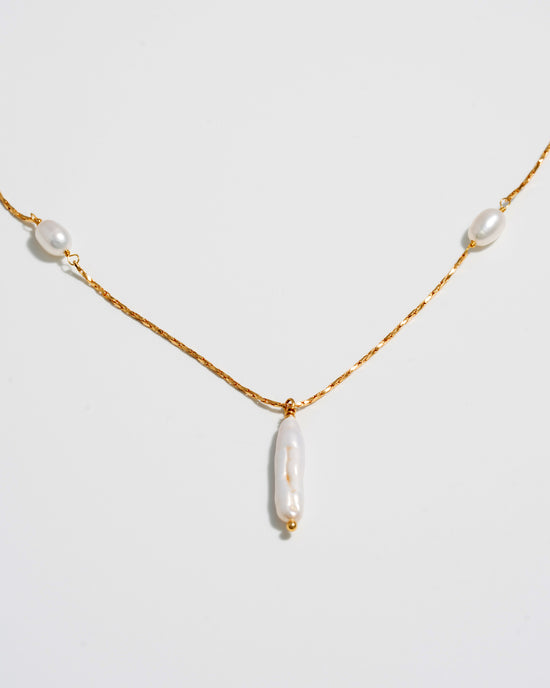 Calla Necklace