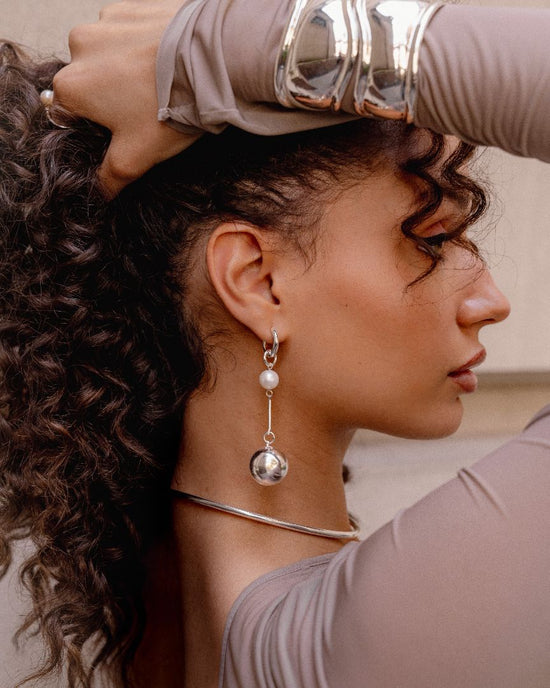 Load image into Gallery viewer, AG Pearl Earrings
