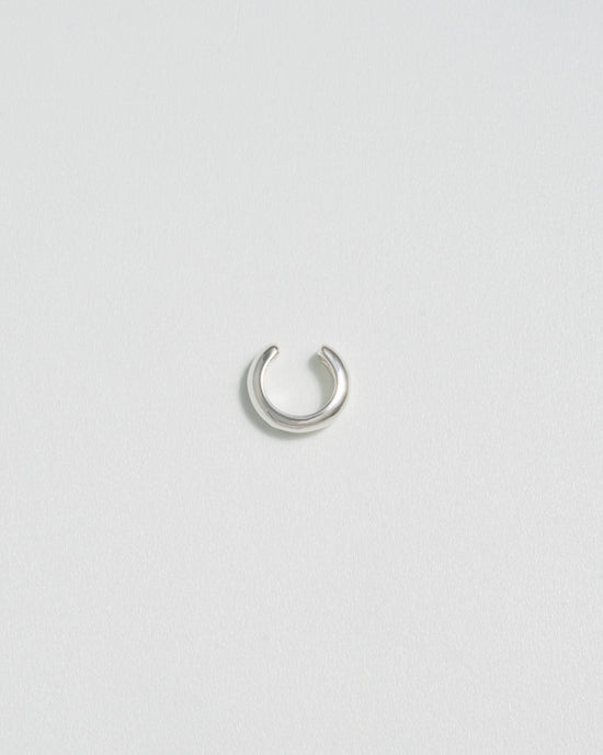 Load image into Gallery viewer, Ear Cuff - Silver
