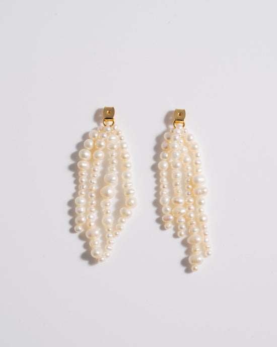Load image into Gallery viewer, Pearl Tassel Ear Jacket
