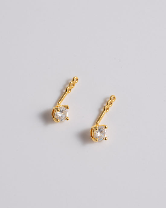 Load image into Gallery viewer, Mini Solitaire Ear Jacket - Gold
