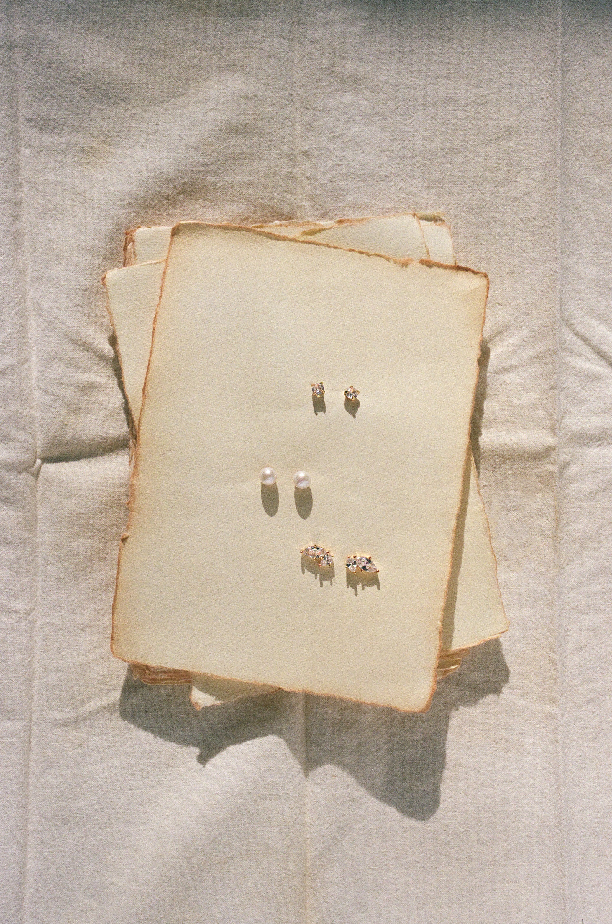Pearl Studs - Gold