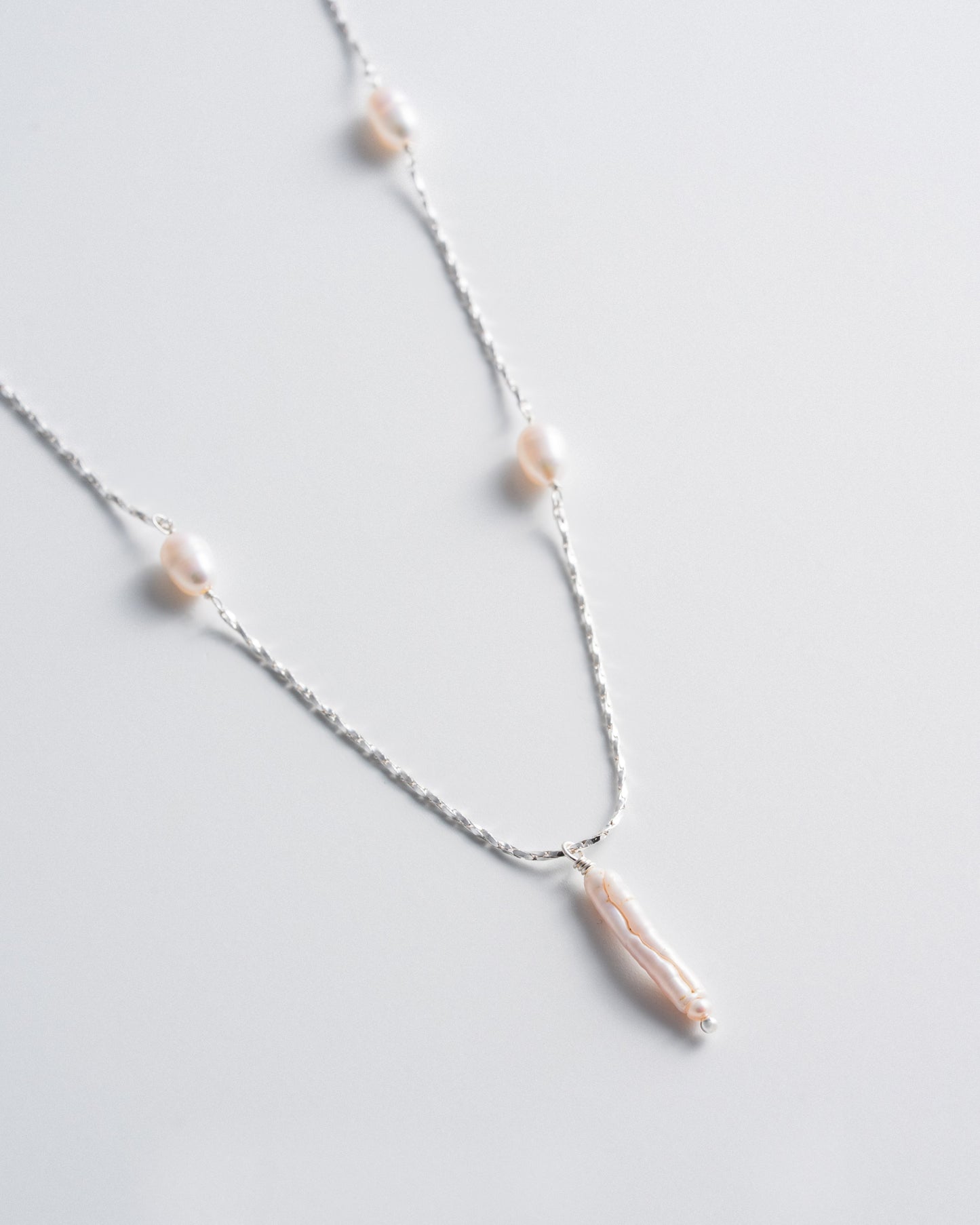 Calla Necklace - Silver
