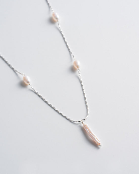 Calla Necklace - Silver