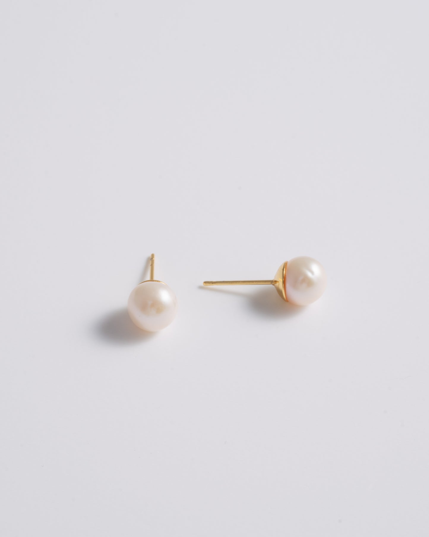 Pearl Studs - Gold