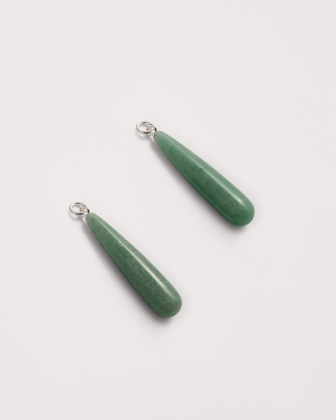 Veste d'oreille en aventurine verte uniquement