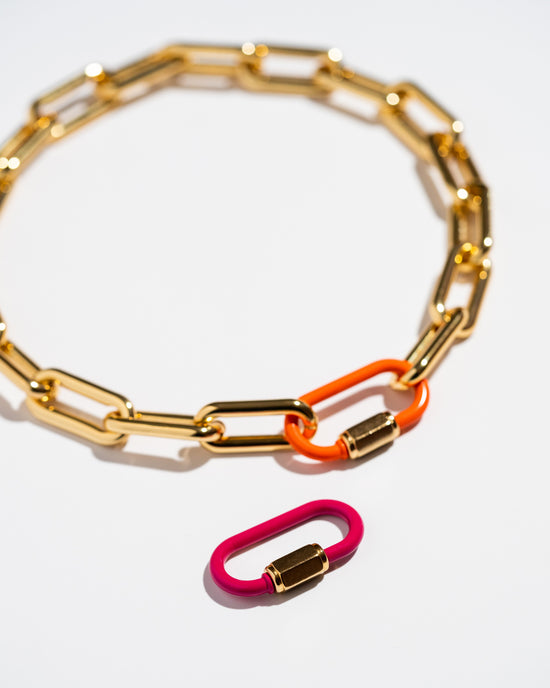 Load image into Gallery viewer, Neva Necklace with Pink Clasp
